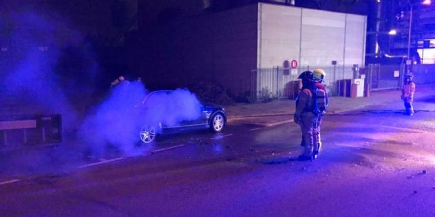 Autobrand op industrieterrein Schiedam 