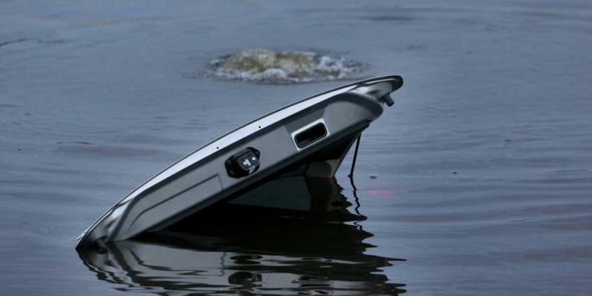 autodeur-water-duiker