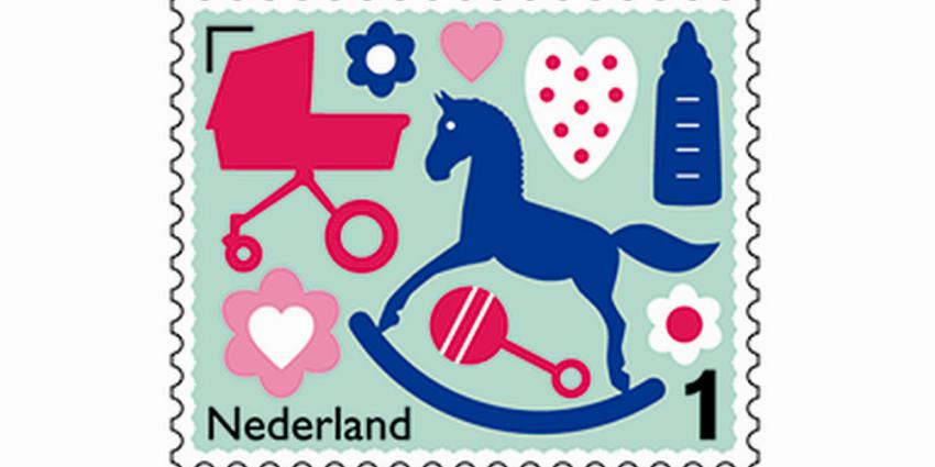 PostNL vervangt ooievaar voor babyspullen op nieuwe geboortezegel