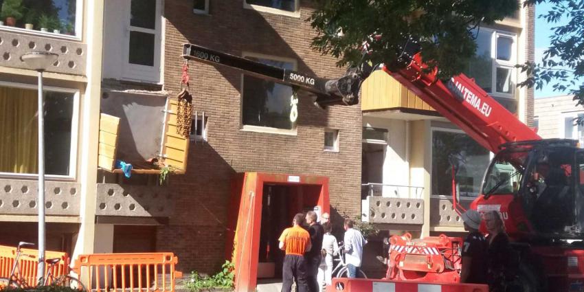 Balkon van flat afgebroken in Groningen