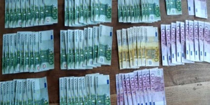 Voor 40.000,- euro drugsgeld aangetroffen in fotolijstjes en bloempotten |  Blik op nieuws