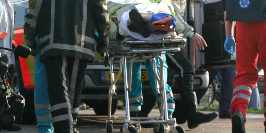 Jongentje (7) ernstig gewond na verkeersongeval Oirsbeek