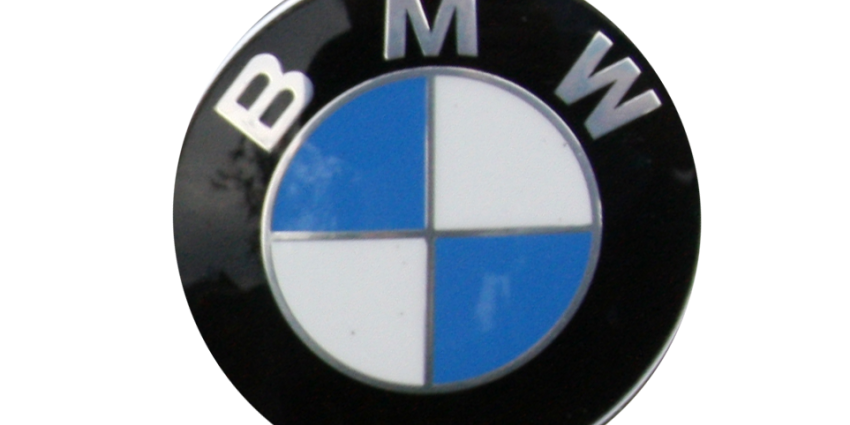BMW waarschuwt consumenten voor verstikken in BMW-logo