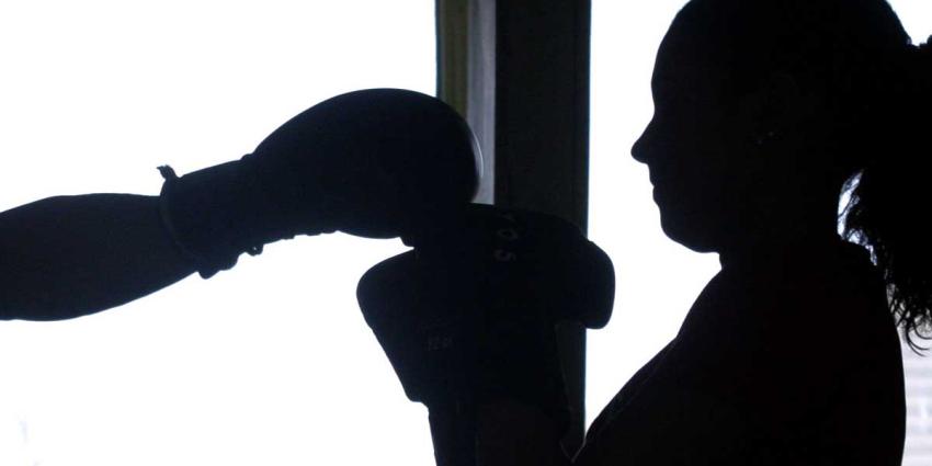 Boksvrouwen zitten fietsendief op de hielen in Schiedam