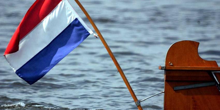 Foto van boot Nederlandse vlag | Archief EHF