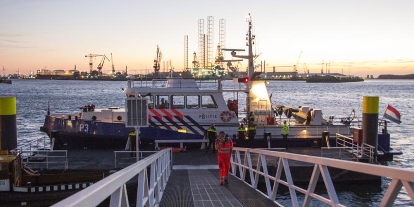 7 mensen onwel op schip door giftige stof