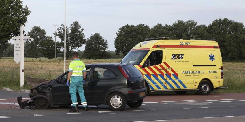 botsing-ambu
