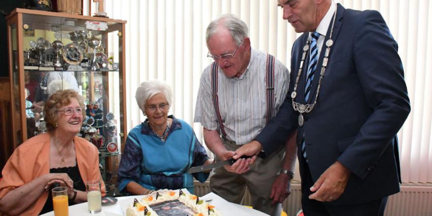 Oud-brandweerman Cor Geurtjes zeventig jaar lid van de brandweer Driebergen