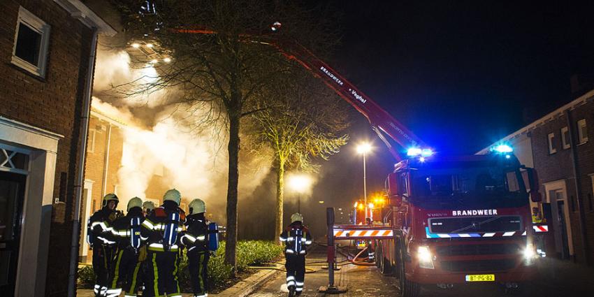 Woningen in Schijndel ontruimd om grote brand