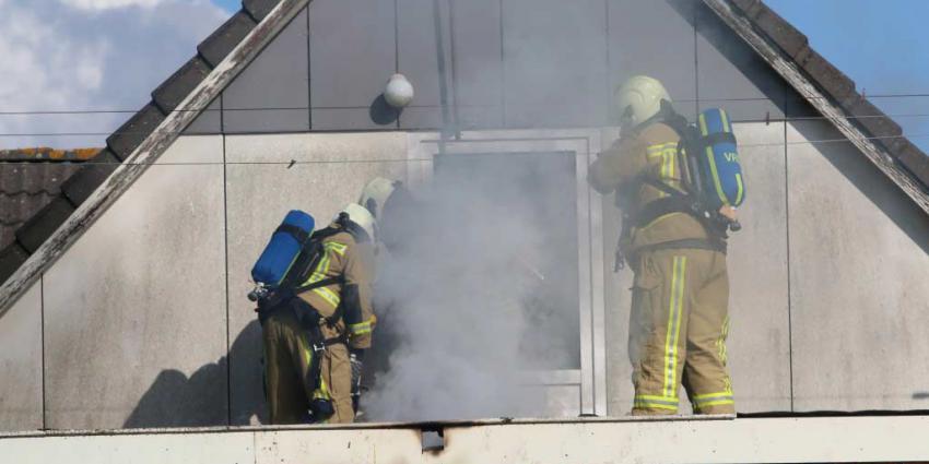 Klein brandje op dak café in Gieterveen