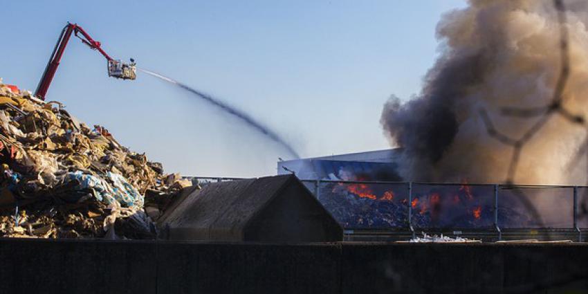 Flinke brand bij afvalverwerker Baetsen Recycling in Son en Breugel