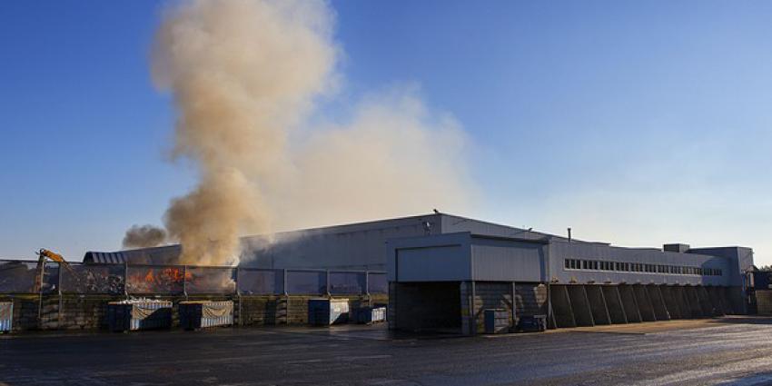Flinke brand bij afvalverwerker Baetsen Recycling in Son en Breugel