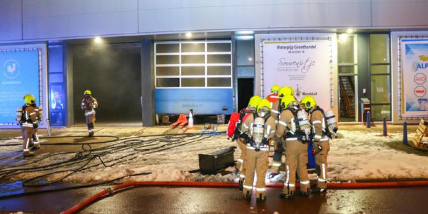 Grote brand in groothandel voor waterpijpen 