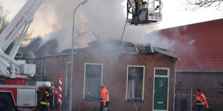 Woning gaat in vlammen op in Nieuwe Pekela 