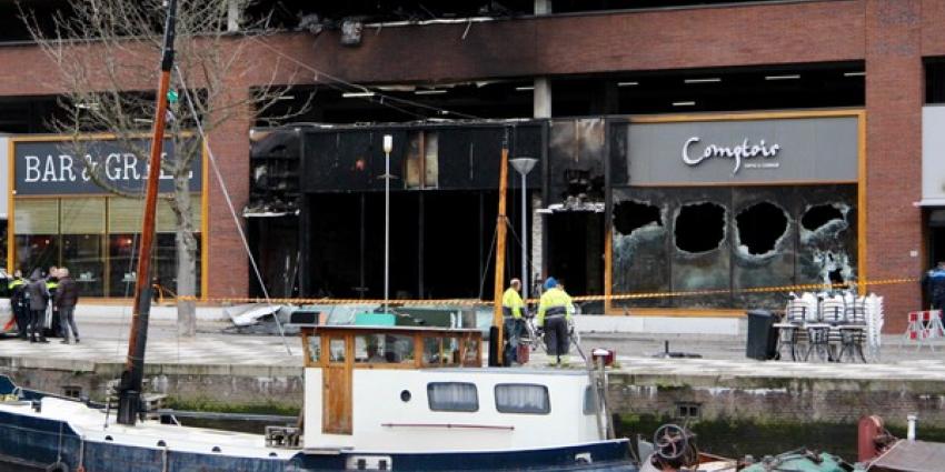 Enorme schade na explosie en brand Loungebar Comptoir in  Rotterdam