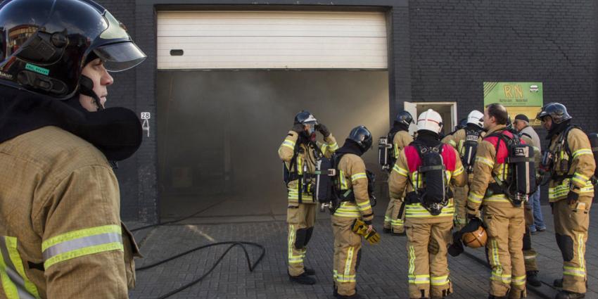 Mensen onwel bij brand in doe-het-zelf garage