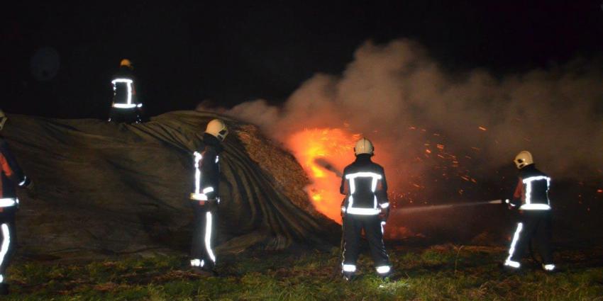Brandweer blust aardappelbult in Veendam