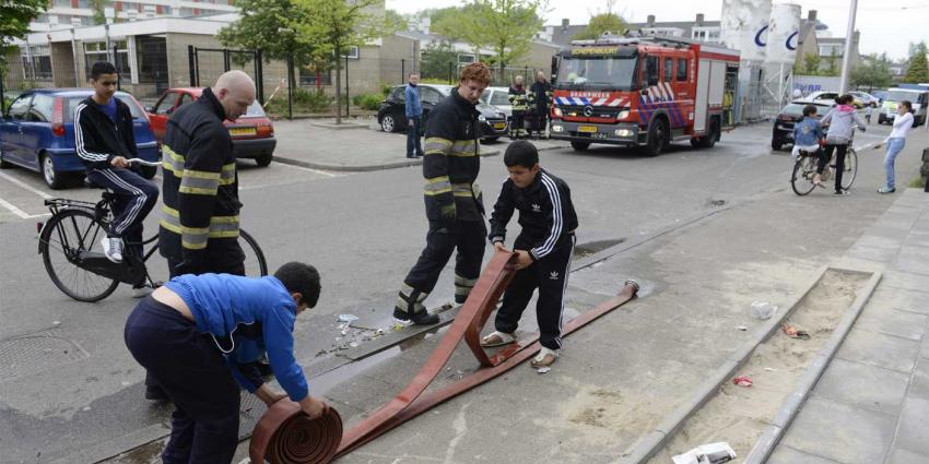 Brandweer redt man met vliegtuig | Flashphoto | www.flashphoto.nl