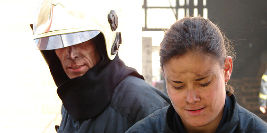 Nederlanders meeste vertrouwen in brandweerlieden, minste in politici