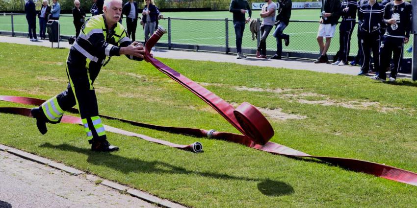 Brandweer schiet hockeyclub in Sint-Oedenrode te hulp