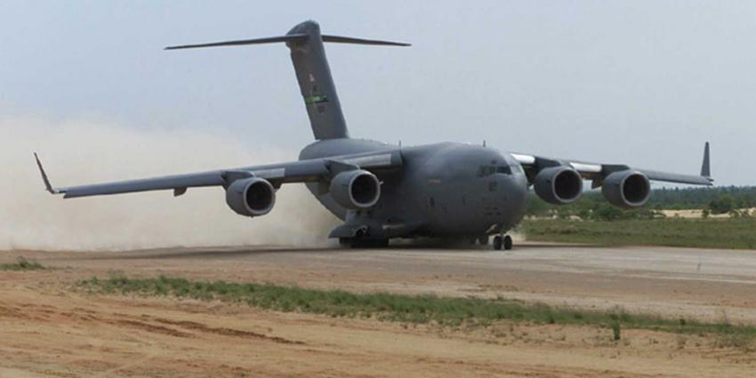 Nog een C-17 met militairen en civiel hulpteam naar Sint-Maarten