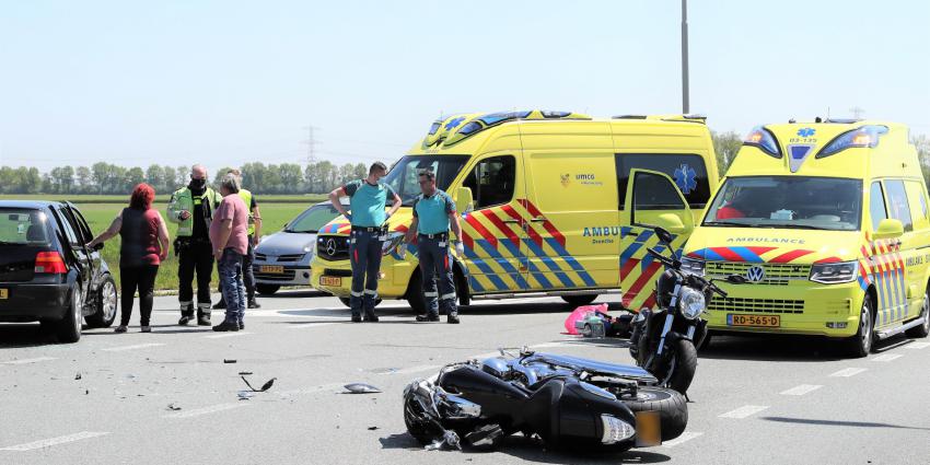 Ambulance op plaats van ongeval
