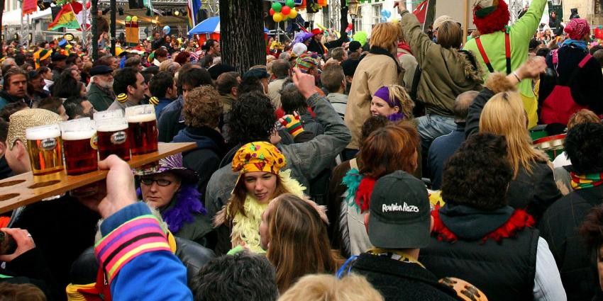 Carnavalsoptochten Macharen, Oijen en Overlangel uitgesteld, grote optocht Oeteldonk gaat door