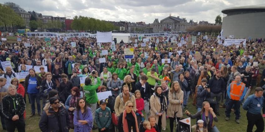 Honderden mensen op de been voor de People´s Climate March: tocht tegen de klimaatverandering