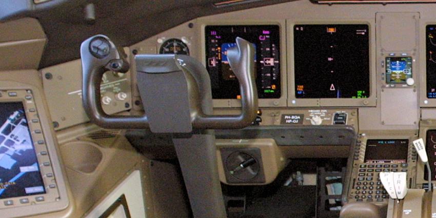 Foto van cockpit vliegtuig | Archief EHF