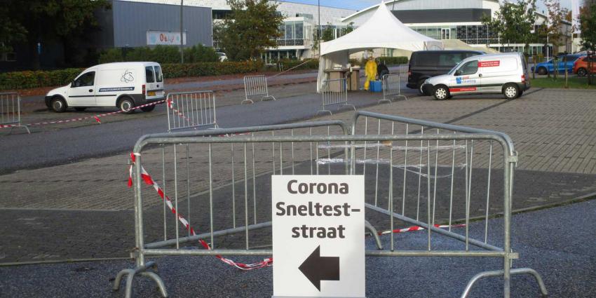 corona-sneltest-straat-Thialf