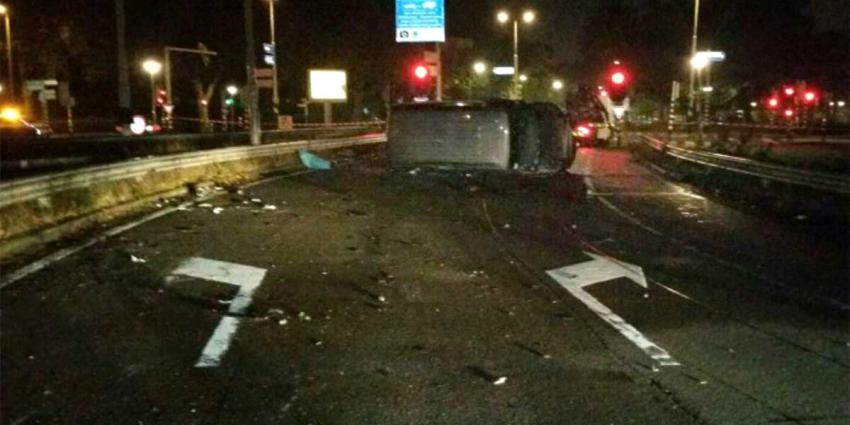 Vier minderjarigen gecrasht na dollemansrit met bestelbusje