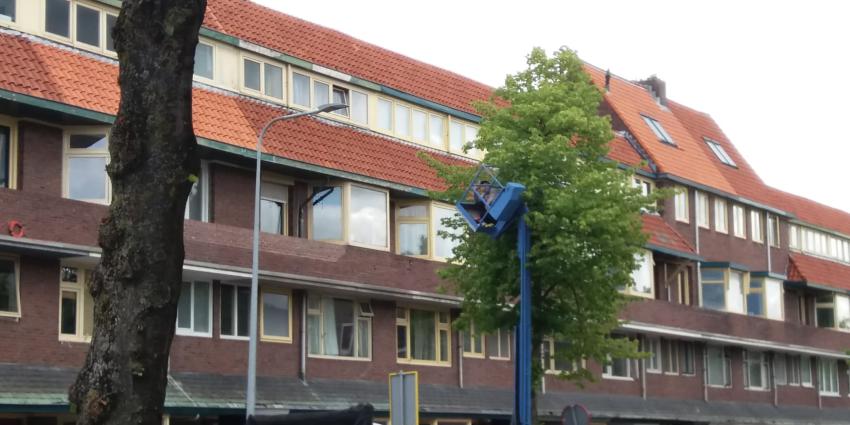 Hoogwerker omgevallen