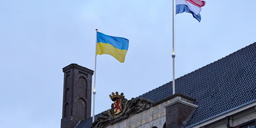Vlag Oekraïne op dak