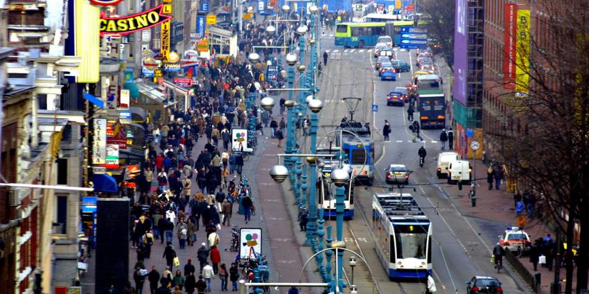 GroenLinks, BIJ1 en DENK willen Stadspas voor illegale Amsterdammers