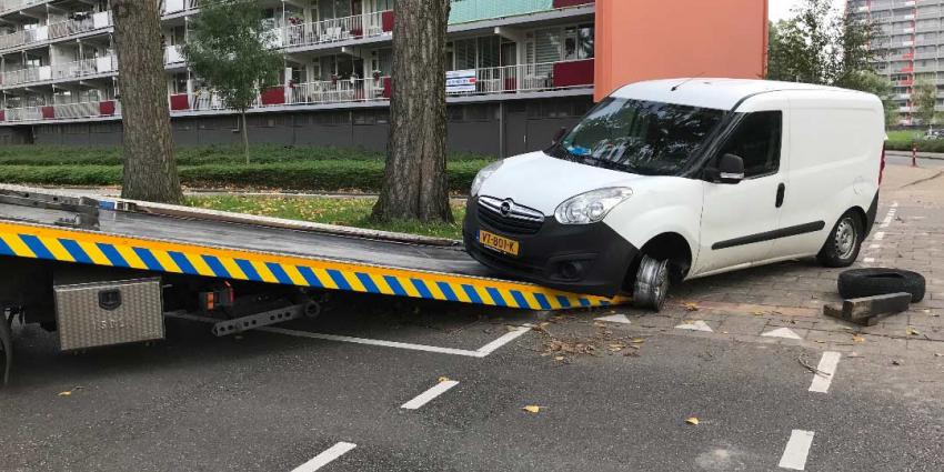 Auto ramt wegafsluiting in Schiedam