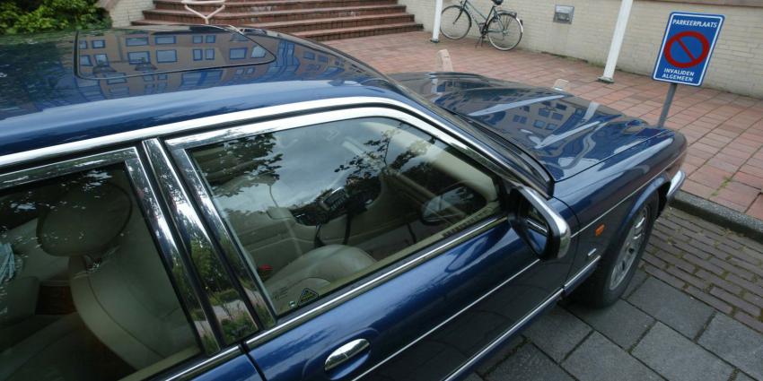 Zes aanhoudingen in onderzoek naar verrijking bestuurder zorginstelling