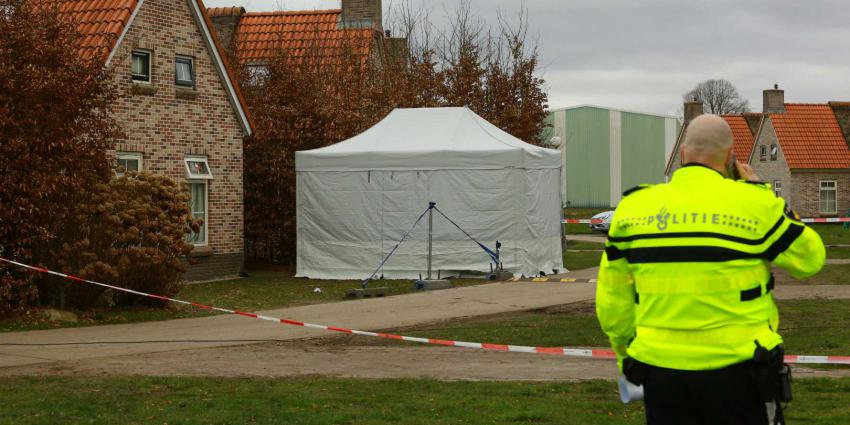 dode-forensisch-tent-vakantiepark-politie