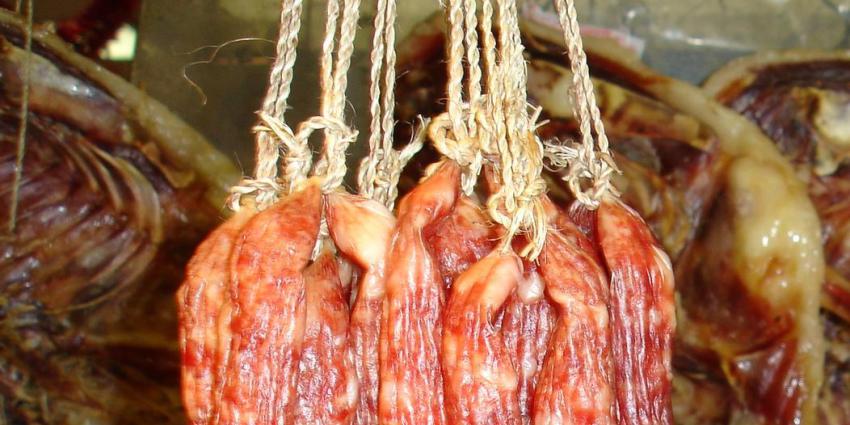 Partij droge worst gestolen in Schoonoord