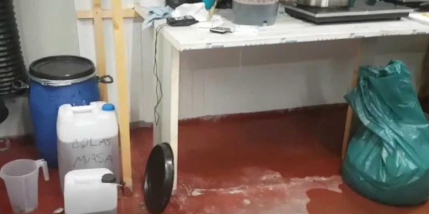 politie, afpakken, drugsschip, moerdijk