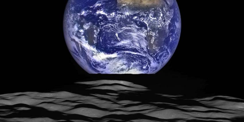 Haarscherpe foto van de aarde gemaakt door ruimte zonde NASA
