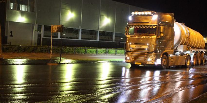 Chaos in Eindhoven door lekkende tankwagen 