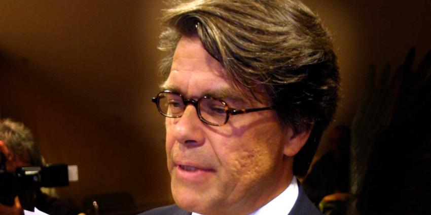 Rechtbank wijzigt geboortedatum Emile Ratelband niet hij blijft 69 jaar 