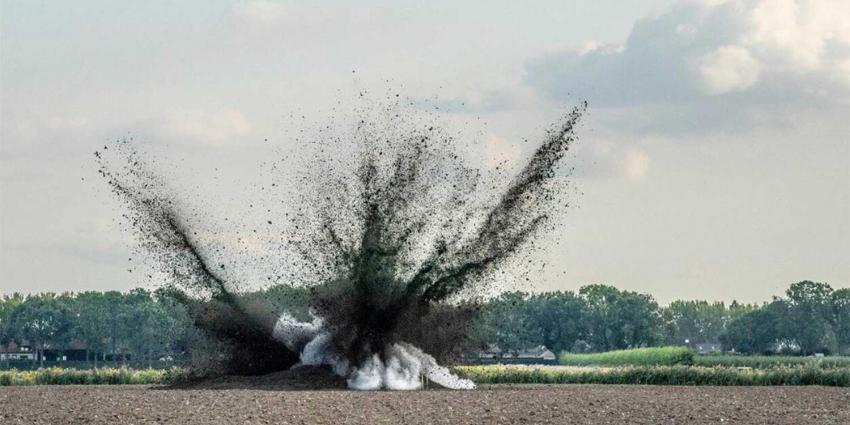 explosie-eod-vliegtuigbom