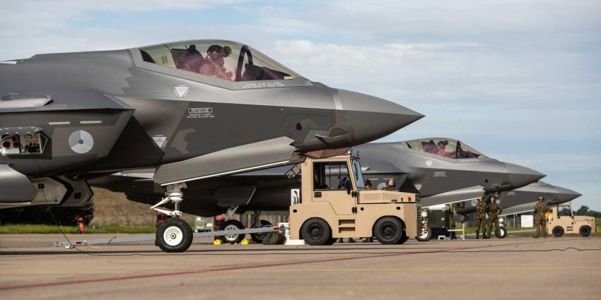 f-35-flightline