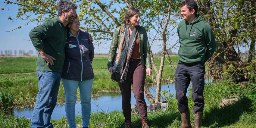 Familie Samsom met Plattelandscoach DorineZwaan