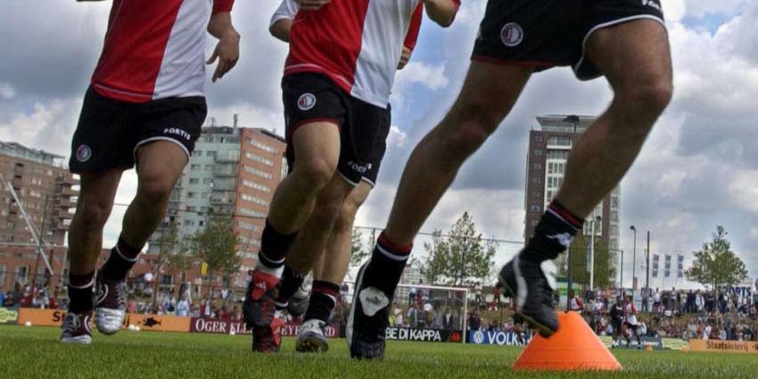 Feyenoord onderuit in Zwolle na fantastische wedstrijd