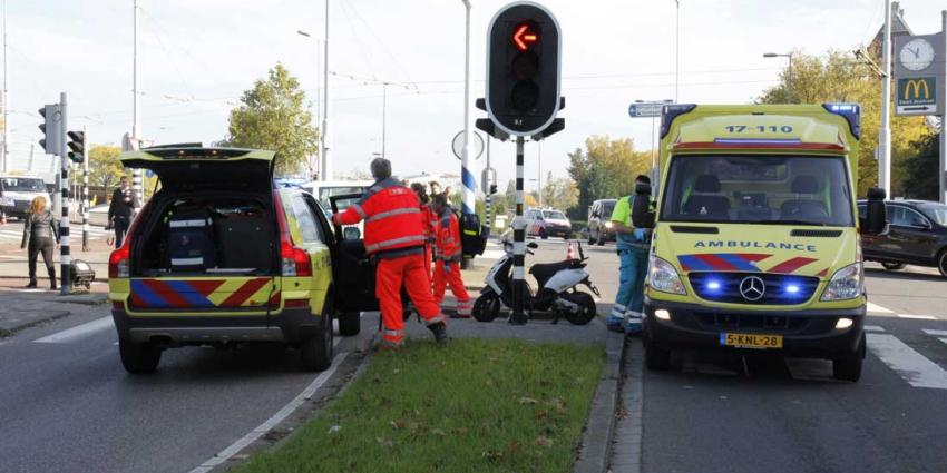 Fietser gewond na aanrijding met auto in Rotterdam