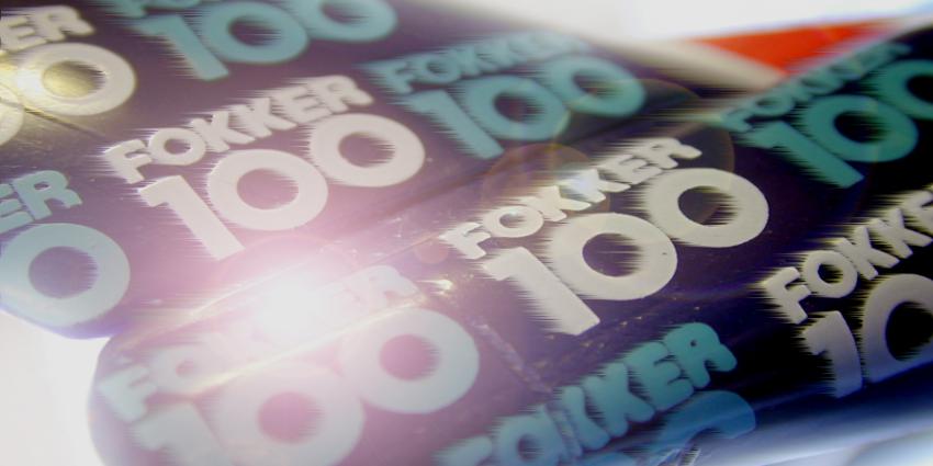 Foto van staart van Fokker 100 | Archief EHF