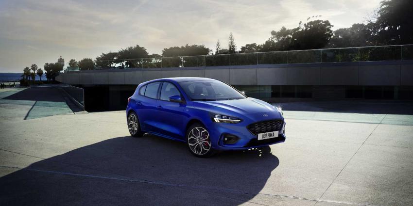 De Focus is het eerste model dat ontworpen is via een nieuwe “human-centric” designfilosofie die zinnenprikkelende styling koppelt aan toonaangevende aerodynamica, en tegelijk een ruimer interieur oplevert met materialen van hoge kwaliteit en een sublieme