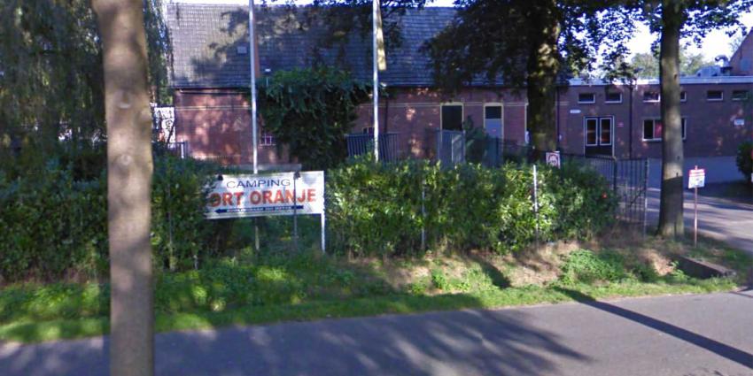 Politie houdt twee mannen aan op Fort Oranje